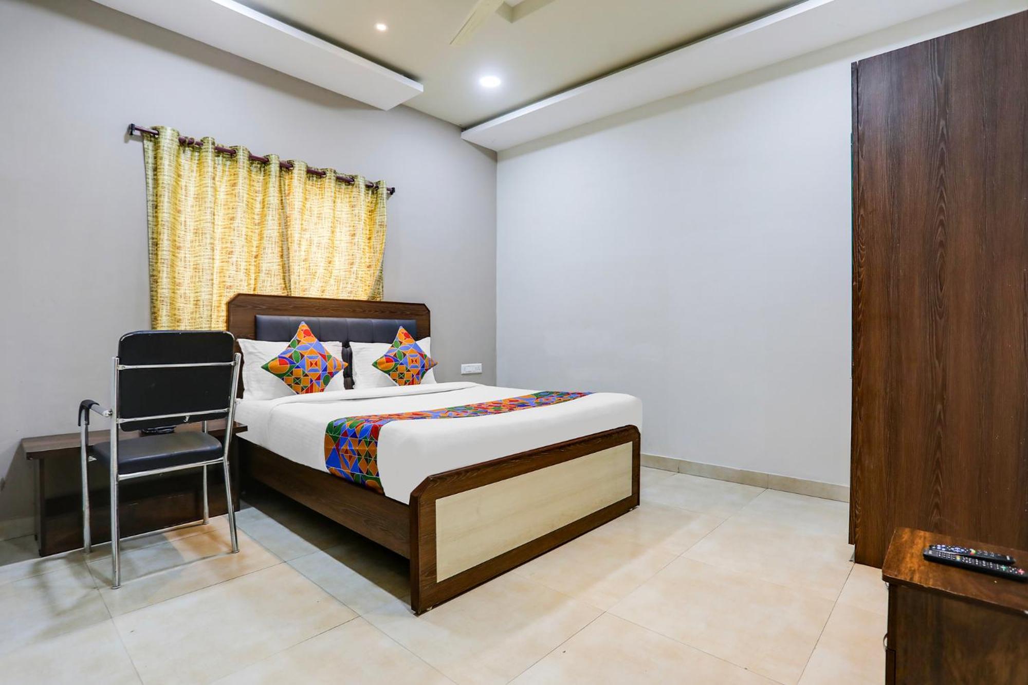 Fabhotel Johar Inn Rāipur Esterno foto