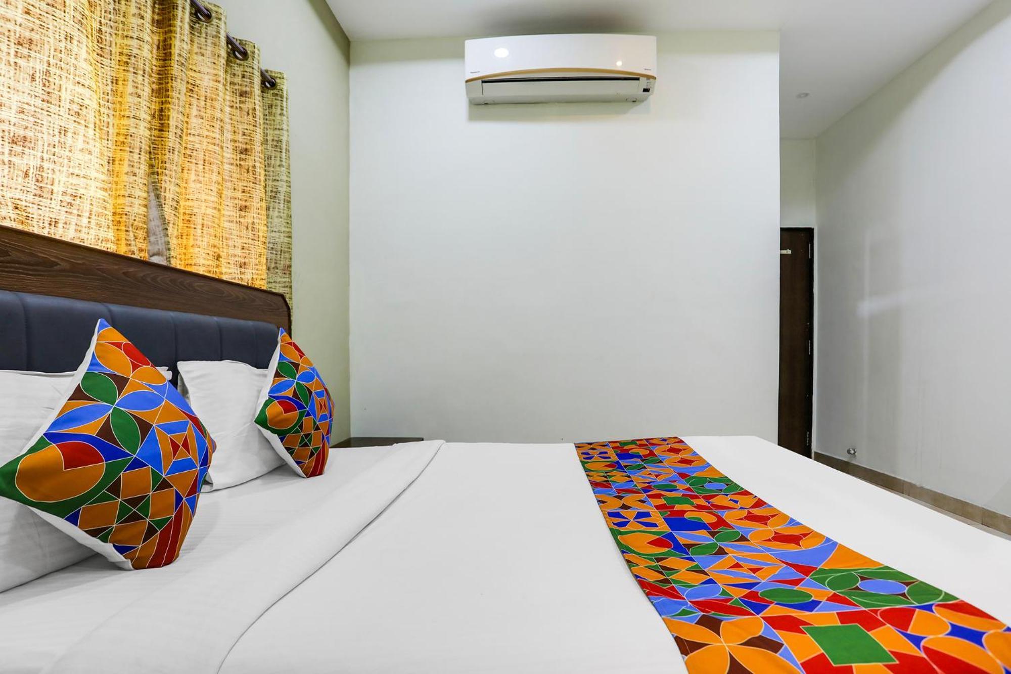 Fabhotel Johar Inn Rāipur Esterno foto