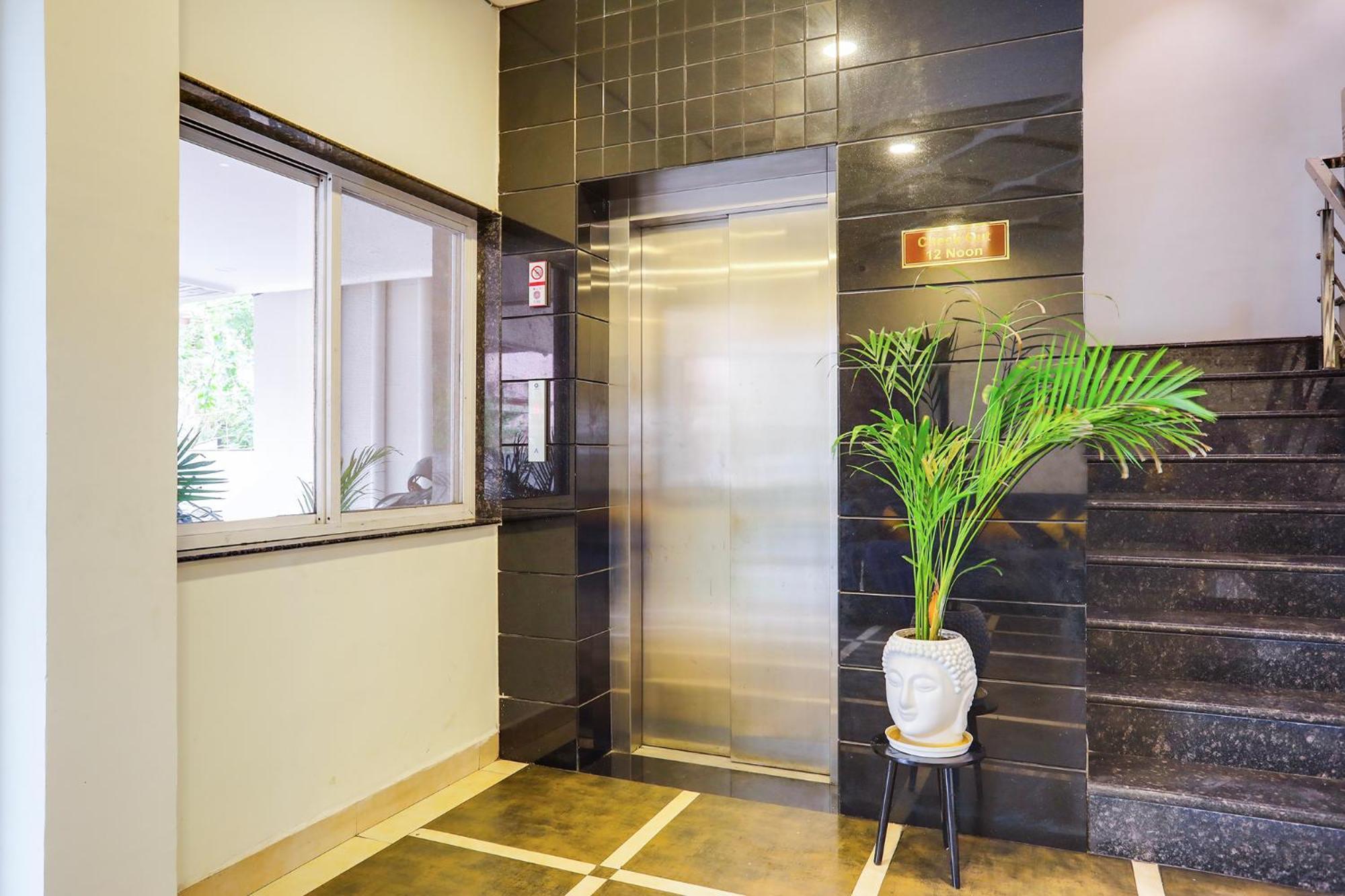 Fabhotel Johar Inn Rāipur Esterno foto