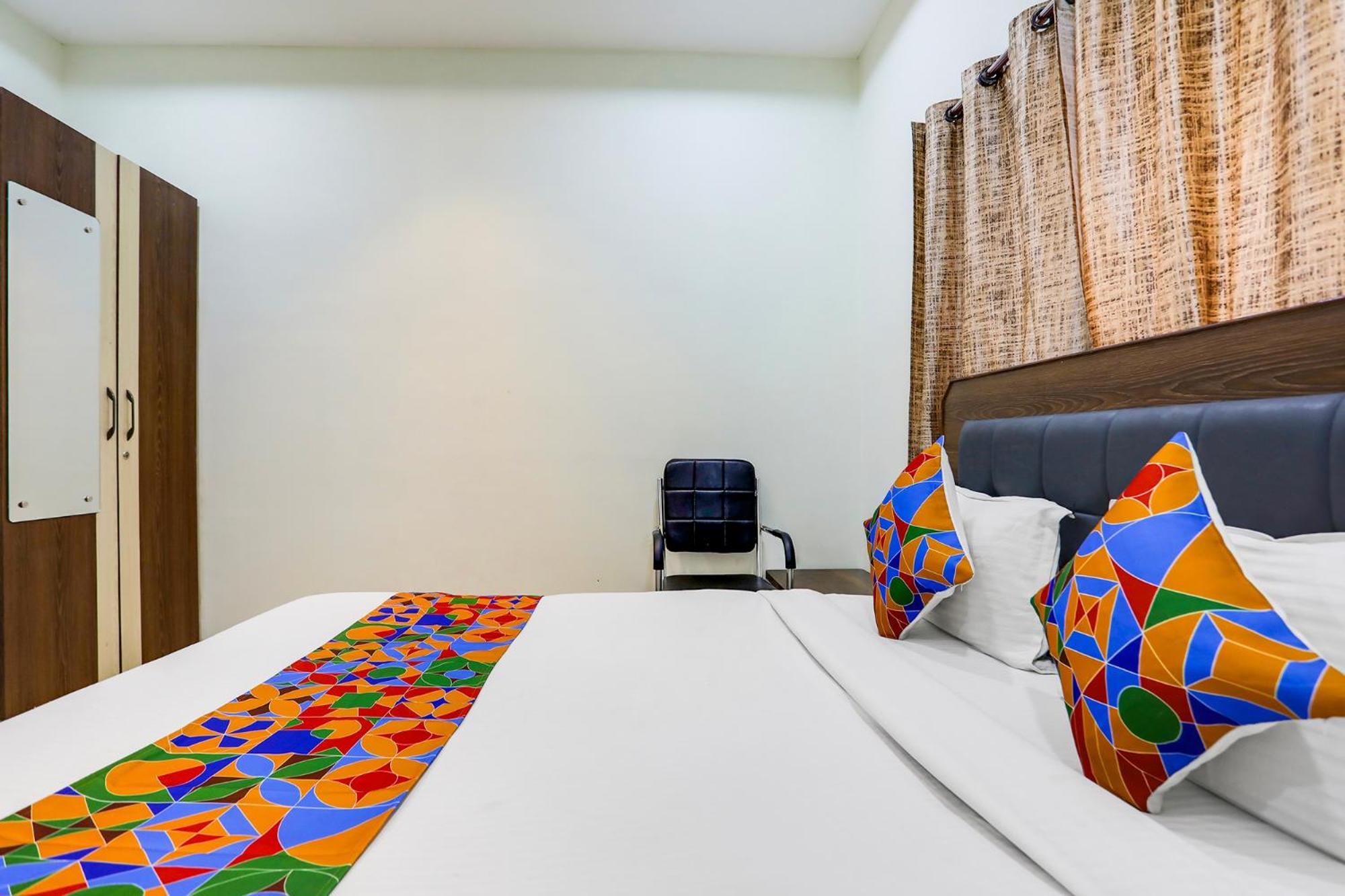 Fabhotel Johar Inn Rāipur Esterno foto