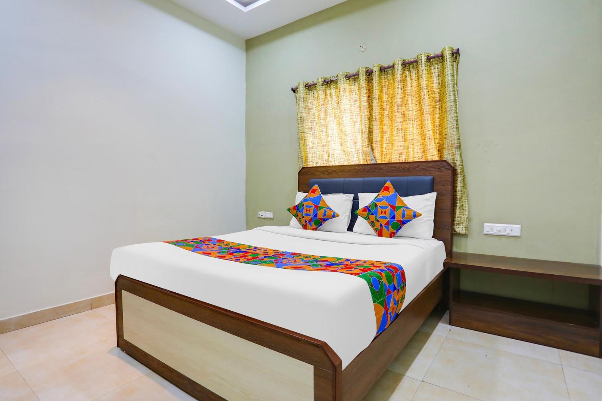 Fabhotel Johar Inn Rāipur Esterno foto