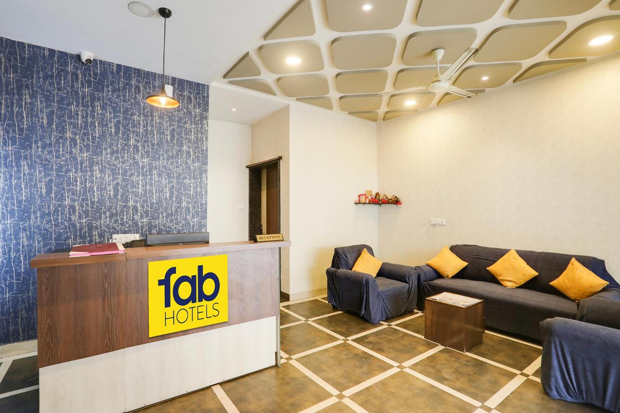 Fabhotel Johar Inn Rāipur Esterno foto