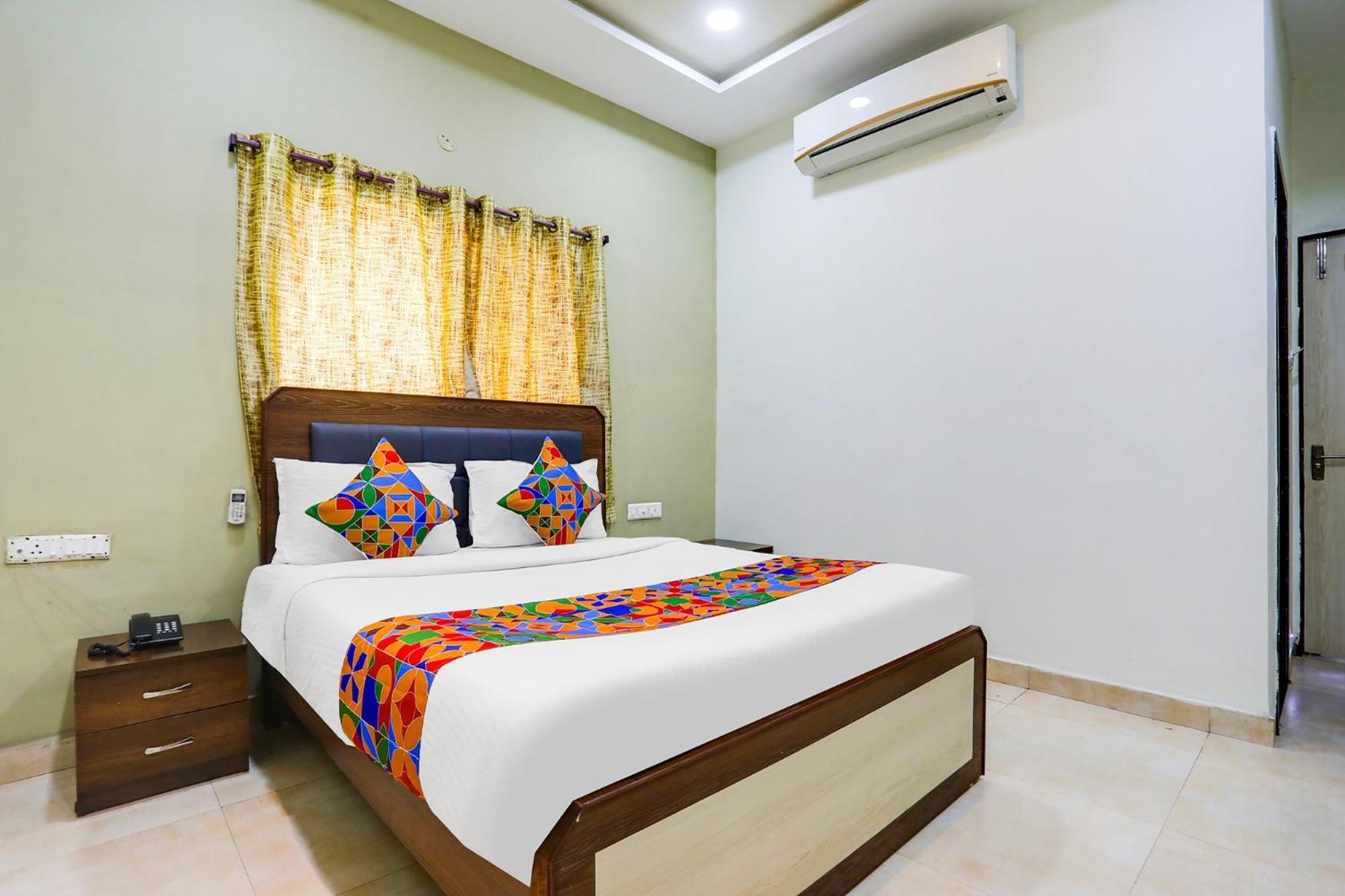 Fabhotel Johar Inn Rāipur Esterno foto